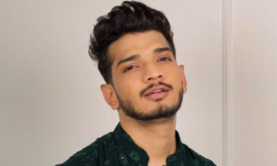 Munawar Faruqui Gets Mobbed At An Iftaar Party