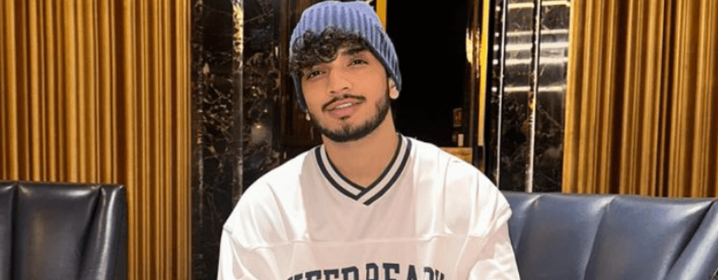 Is Munawar Faruqui Dating Cosmetologist Aashna Kanchwala? Is Munawar Faruqui Dating Cosmetologist Aashna Kanchwala?