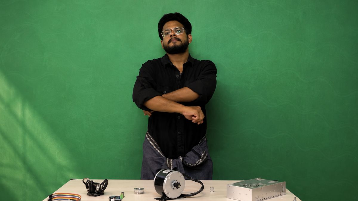 Meet Malayali Creator Rince Chacko Building Sim Rigs, Camera Gear & More From Scratch