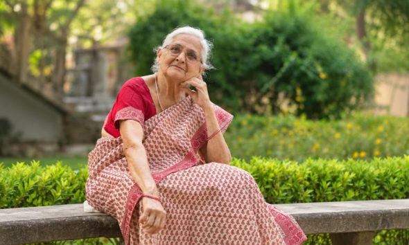 Who Needs Google When You Have Aapki Dadda? A 85-Year-Old Creator